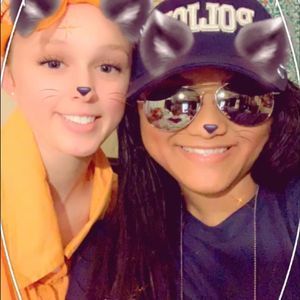 Meet your Posher, Kayla